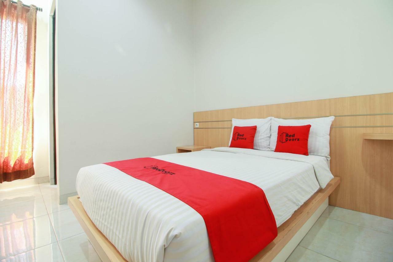 Reddoorz Syariah Near Universitas Jenderal Soedirman Purwokerto Eksteriør bilde